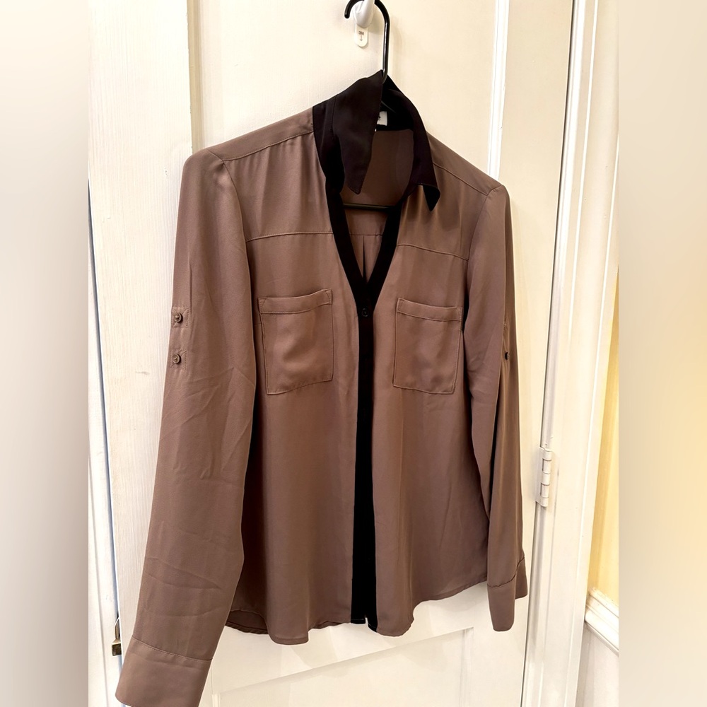 Express Women's Brown Top with Black Collar